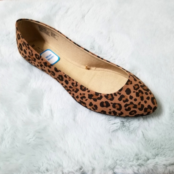 Leopard Flats - Picture 3 of 6